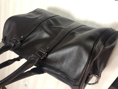 Bolsa de Viaje de Cuero Premium con Compartimento de Zapatos y Bandolera - Image 10