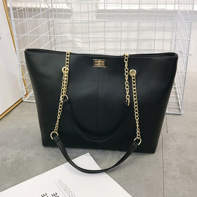 Bolso de Hombro con Cadena Elegante - Image 6