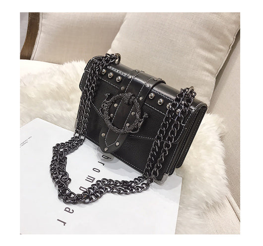 Bolso de Hombro Vintage con Tachuelas - Image 25