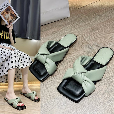 Pantuflas Retorcidas de Moda - Image 4