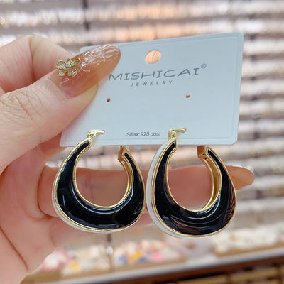 Aretes Geométricos Minimalistas con Efecto Degradado - Image 2
