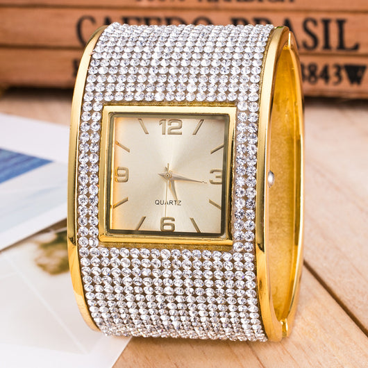 Reloj de Moda con Diamantes - Image 16