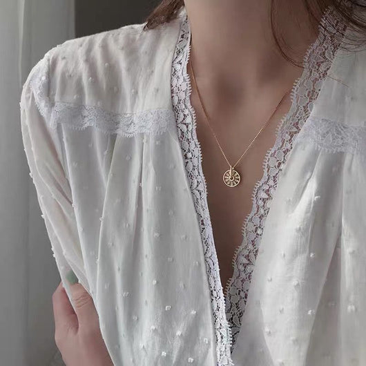 Collar Brújula Hueca con Diamante Colgante