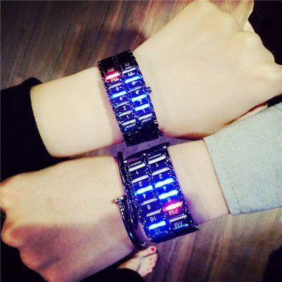 Reloj Digital LED Unisex - Pulsera Electrónica de Pareja Moderna - Image 2