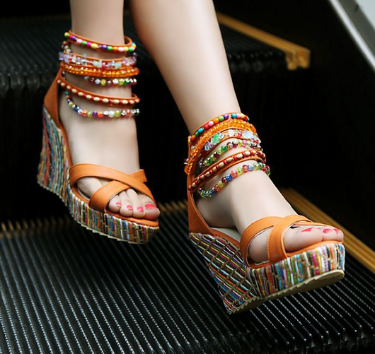 Sandalias Plataforma Bohemias Artesanales con Cuentas - Image 7