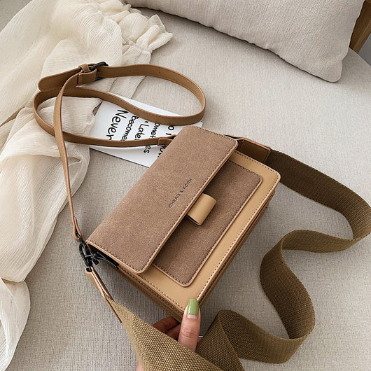 Bolsa Retro Cuadrada Super Fire Scrub - Image 12