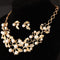 Conjunto de Collar y Aretes de Trébol de Cuatro Hojas con Perlas