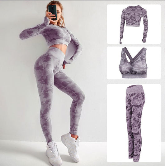 Conjunto de Yoga Camuflado de Tres Piezas - Image 16