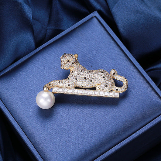 Broche Leopardo de Cobre con Micro Circonia - Estilo Coreano - Image 10