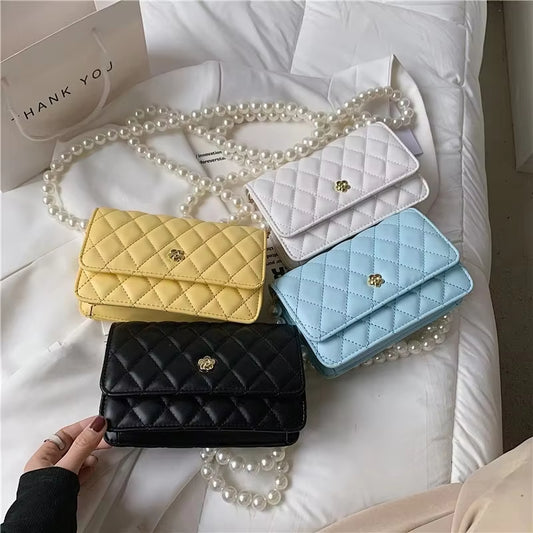 Bolso Bandolera Mujer con Cadena de Perlas y Cuadrícula de Diamantes