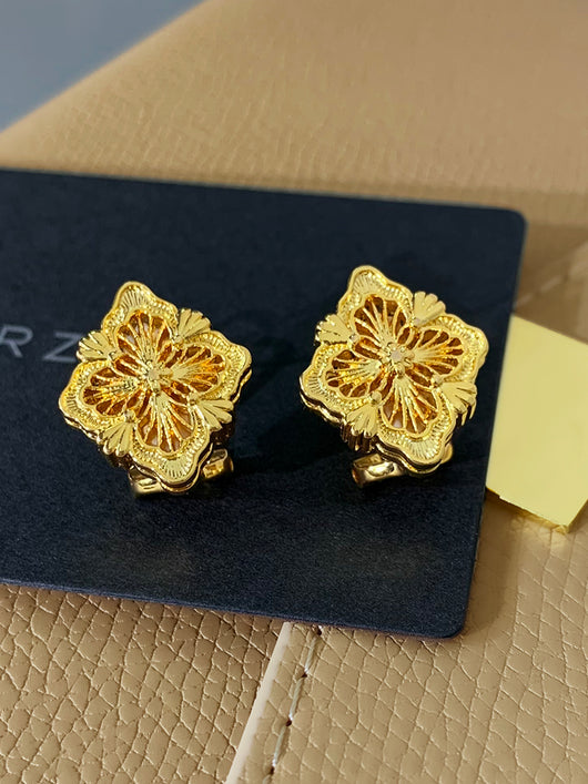 Aretes de Oro Francés con Trébol de Cuatro Hojas y Fritilaria - Image 4