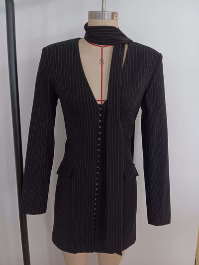 Vestido Entallado Cuello en V Manga Larga Cintura Alta - Image 16