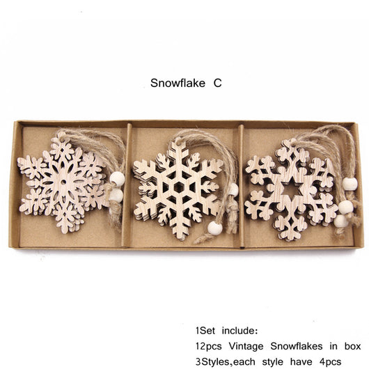 Caja de 12 Adornos Navideños de Madera con Diseños de Copos de Nieve - Image 2