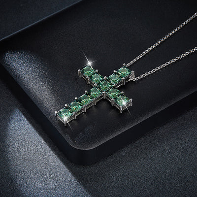 Collar Cruz Personalizado con Diamantes para Hombre y Mujer - Image 2