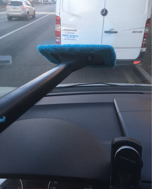 Limpiador de Ventanas Auto Giratorio con Microfibra - Image 2