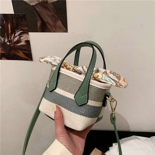 Bolsa Tejida de un Solo Hombro con Diseño Bucket - Image 9