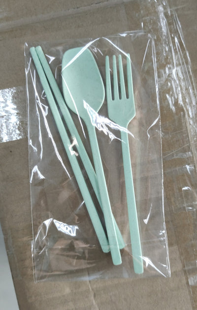 Juego de Comida Infantil Mickey Mouse en Fibra de Trigo - Plato, Cubiertos y Palillos - Image 16