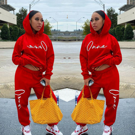 Conjunto Deportivo Mujer Sudadera con Capucha y Pantalón Estampado - Image 10