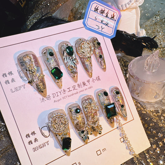 Stickers de Uñas Premium Lujo Chica Hot - Diseños Exclusivos y Duraderos - Image 2