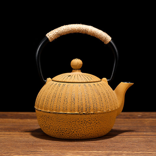 Tetera de Hierro Fundido Pequeña Amarilla 0.5L - Image 3