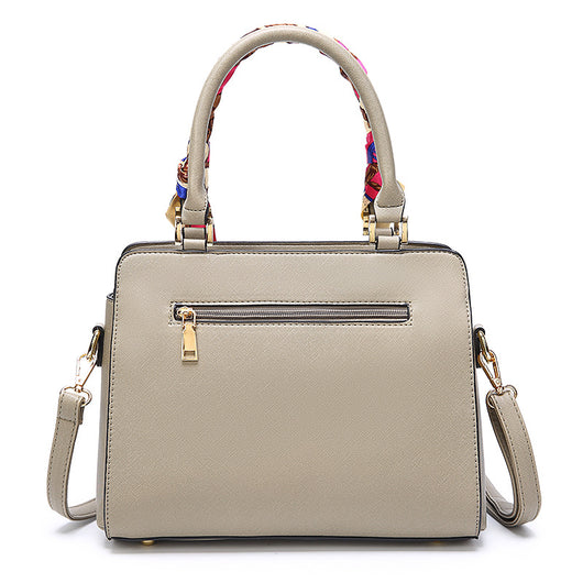Bolsa Kelly Portátil con Patrón Cruzado para Mujer - Image 4