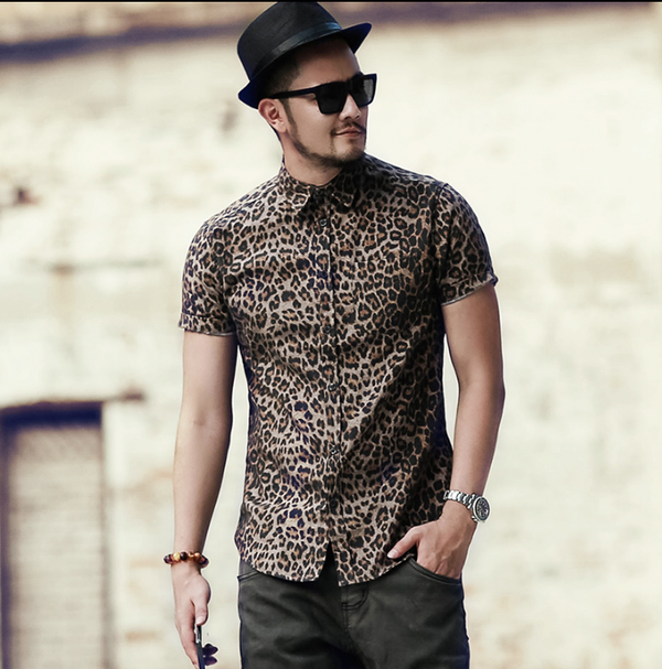 Camisa Casual Estampado Leopardo Slim Fit Manga Corta para Hombre
