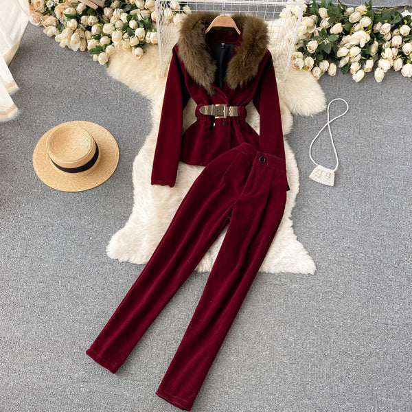 Traje Ejecutivo Mujer con Abrigo de Peluche Sintético - Image 7