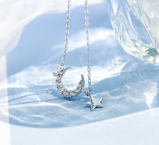 Collar Colgante Luna y Estrellas - Image 6