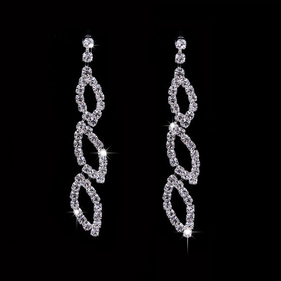 Conjunto de Joyas Nupcial Clásico: Aretes y Collar para Novia