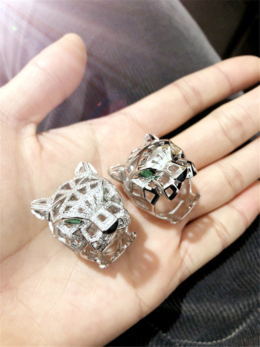 Anillo de Plata con Oro, Esmeraldas y Detalles en Verde