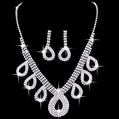 Conjunto de Joyas Nupciales Coreanas: Collar y Aretes para Novia - Image 5