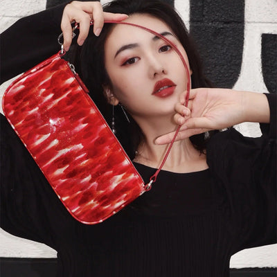 Bolso Bandolera Rojo Charol Estilo Baguette - Image 10