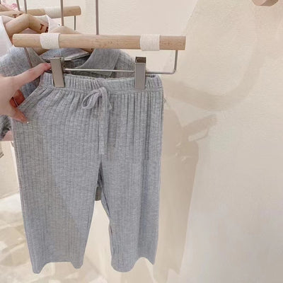 Conjunto de Dos Piezas: Blusa Manga Corta y Pantalón Ancho para Niños - Image 9