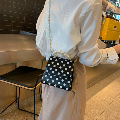Bolso de Hombro con Cadena y Perlas - Image 4