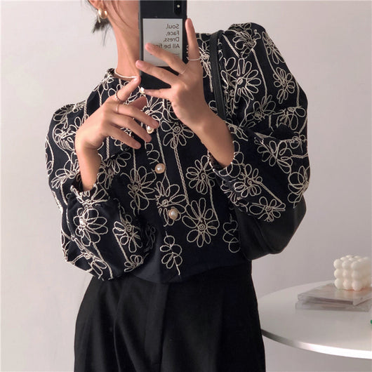 Blusa Jacquard con Flores en Relieve y Mangas Puff - Image 4