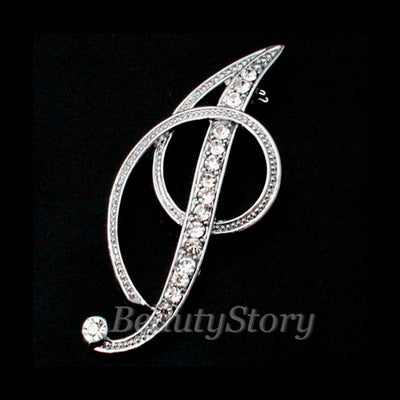 Broche de letra con diamantes - Image 31
