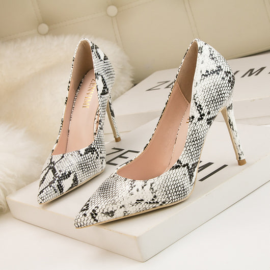 Tacones Altos Puntiagudos con Patrón Serpiente para Noche - Image 8