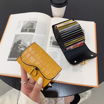 Cartera Plegable de Cuero Suave para Mujer - Colores Sólidos - Image 23