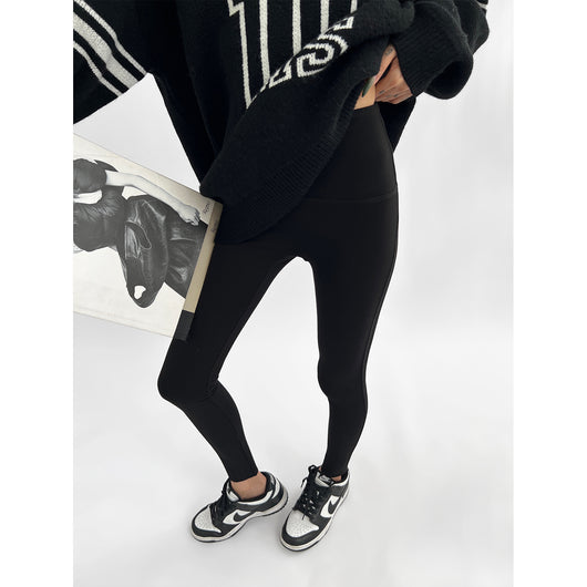Leggings Negros Ajustados Versátiles para Mujer - Image 5