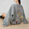 Sudadera Gris con Estampado de Cuello Redondo