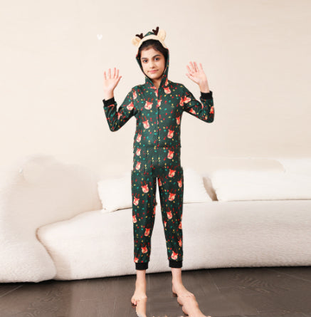 Pijamas Navideños a Juego para Toda la Familia con Estampados Festivos - Image 10