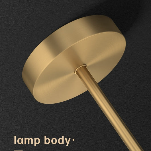 Lámpara de Mesa Articulada en Latón - Diseño Minimalista de Lujo - Image 17