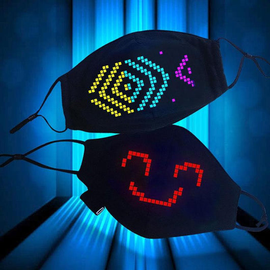 Máscara LED Bluetooth Navideña con Efectos de Luz - Image 4