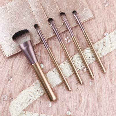 Set de Brochas de Maquillaje Corazón Rosa - Brochas para Sombras - Image 11