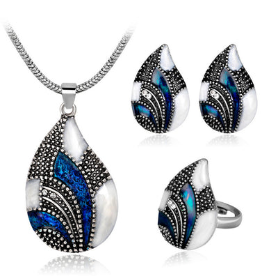 Conjunto de Collar, Aretes y Anillo Geométrico - Image 3