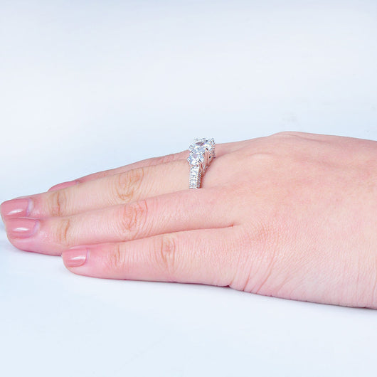 Anillo de Compromiso con Circonita - Diseño Europeo y Americano - Image 3