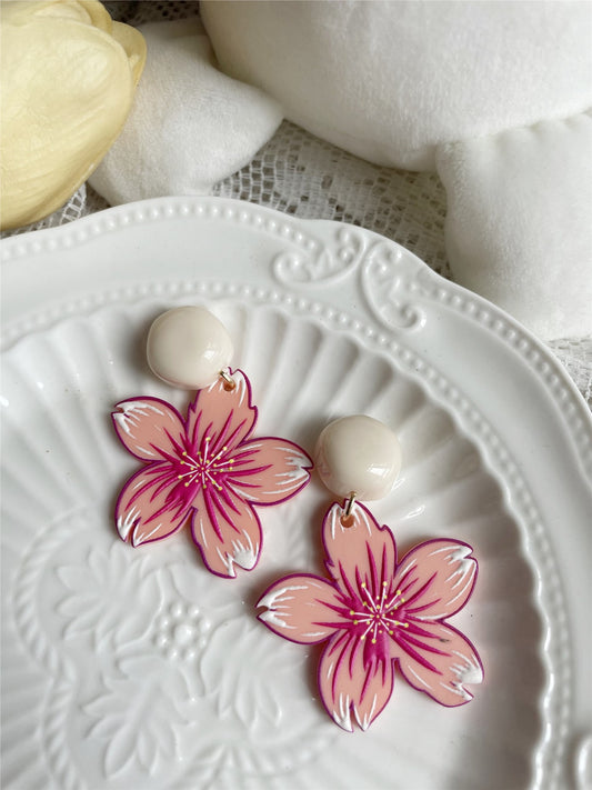 Aretes Clip Flor Corazón Melocotón - Diseño Elegante sin Perforación - Image 2