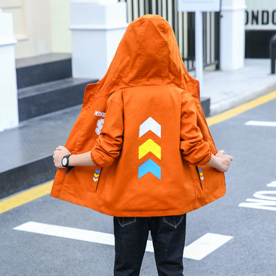 Abrigo Tipo Trench Infantil con Estampado de Letras - Image 3