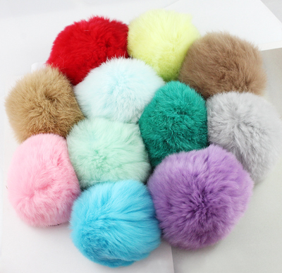 Llavero Pompón de Pelo de Conejo - Accesorio DIY Hecho a Mano