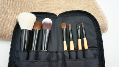 Set de Brochas de Maquillaje Profesional con Estuche de Cuero - Image 5